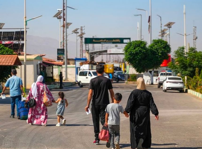100 دولار لكل عائد.. الأمم المتحدة تشجع السوريين على العودة من لبنان
