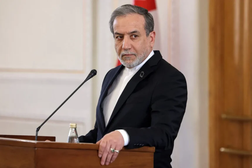 ‏وزير الخارجية الإيراني: لا محادثات مع الأميركيين بل تبادل رسائل عبر الوسطاء