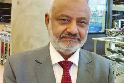 إعلام يمني: نجاة محافظ الحديدة الحسن طاهر من محاولة اغتيال حوثية بصاروخ باليستي