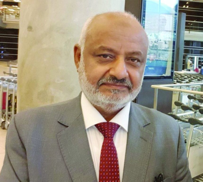إعلام يمني: نجاة محافظ الحديدة الحسن طاهر من محاولة اغتيال حوثية بصاروخ باليستي