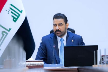 الزيدي يوجه بإطلاق الاجراءات التنفيذية لمشروع مليون قطعة أرض سكنية