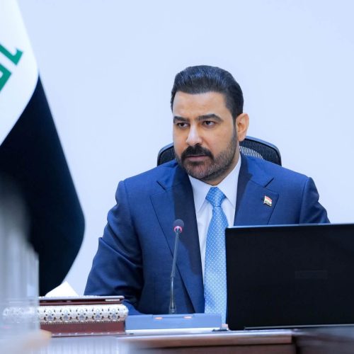الزيدي يوجه بإطلاق الاجراءات التنفيذية لمشروع مليون قطعة أرض سكنية