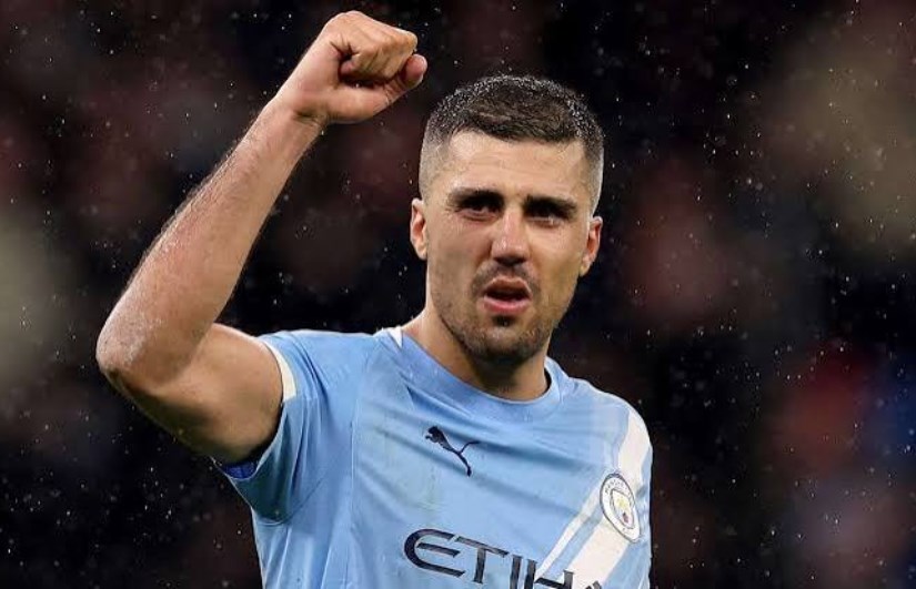 50 مليون يورو لا تكفي.. مانشستر سيتي يصدم برشلونة بسعر رودري