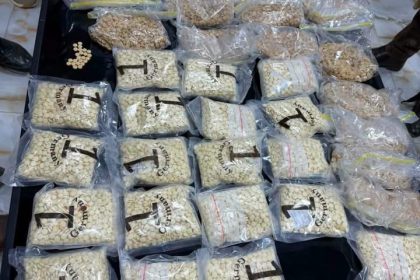 الجمارك: احباط محاولة تهريب 45 ألف حبة مخدرة كانت مخبأة داخل صهريج قادم من سوريا