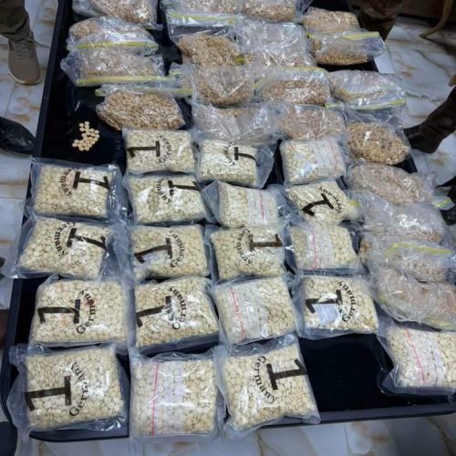 الجمارك: احباط محاولة تهريب 45 ألف حبة مخدرة كانت مخبأة داخل صهريج قادم من سوريا