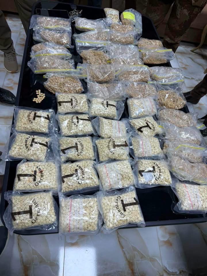 الجمارك: احباط محاولة تهريب 45 ألف حبة مخدرة كانت مخبأة داخل صهريج قادم من سوريا