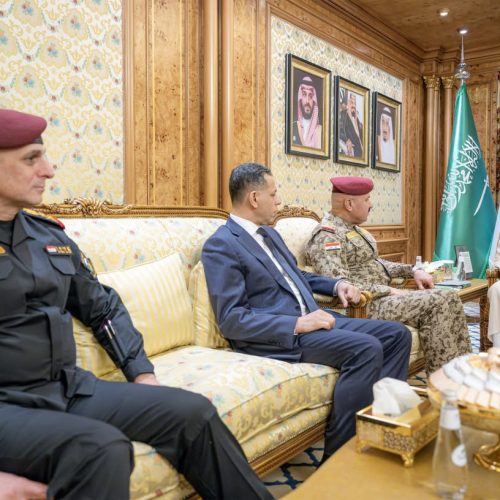 ‏وزير الدفاع السعودي: المملكة ستقف دومًا مع العراق لدعم أمنه واستقراره وتنميته وازدهاره
