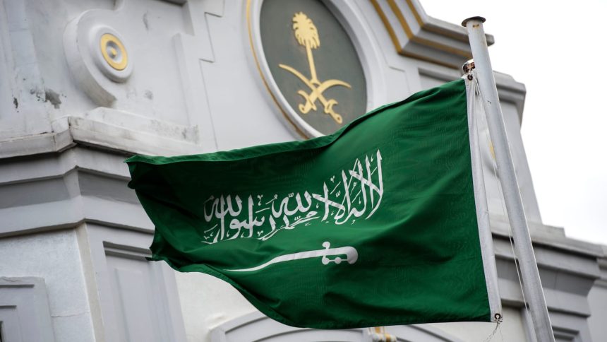 ‏السعودية تدين استهداف ناقلتين تابعتين لشركة أدنوك الإماراتية أثناء عبورهما مضيق هرمز