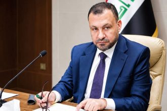 قوة من هيئة النزاهة تعتقل خالد غزاي عطية وكيل وزارة الكهرباء لشؤون النقل والتوزيع