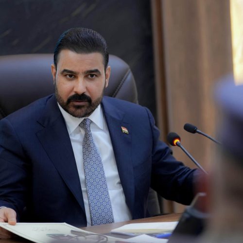 الزيدي يوجه بتقدير الحاجة للإخلاء والاستقدام الطبي لجرحى القوات الأمنية والحشد الشعبي