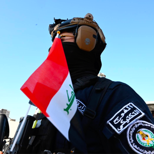الداخلية: إصابة ضابط ومنتسب باشتباك مع مطلوب والقبض عليه وبحوزته مخدرات في الديوانية