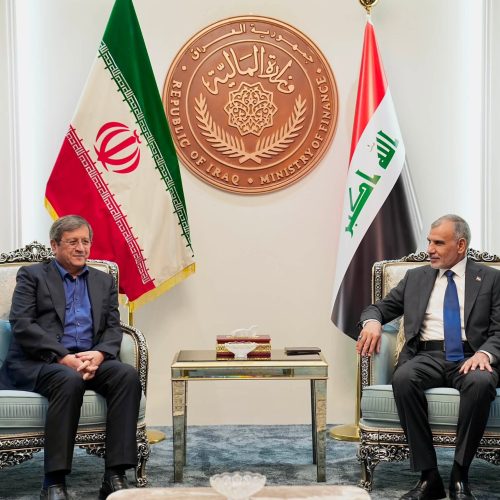 وزير المالية لمحافظ البنك المركزي الإيراني: إغلاق مضيق هرمز ترك آثاراً سلبية على الاقتصاد العراقي