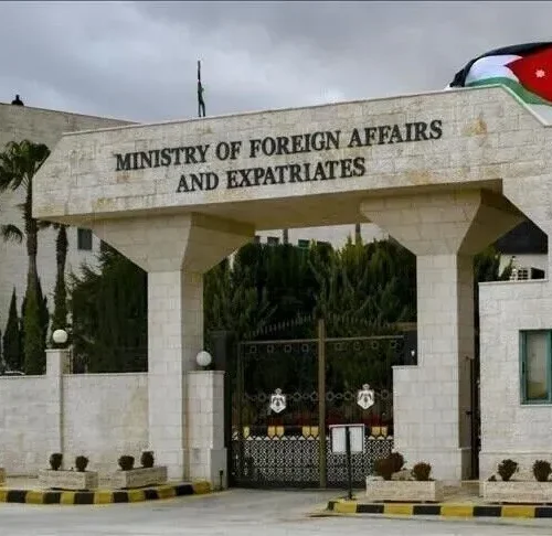 الأردن: غارات إسرائيل على مطار بسوريا عدوان غير مبرر