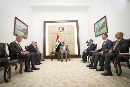 الزيدي: الحكومة تعمل على تنمية الريف ودعم وتطوير القطاعين الزراعي والخاص