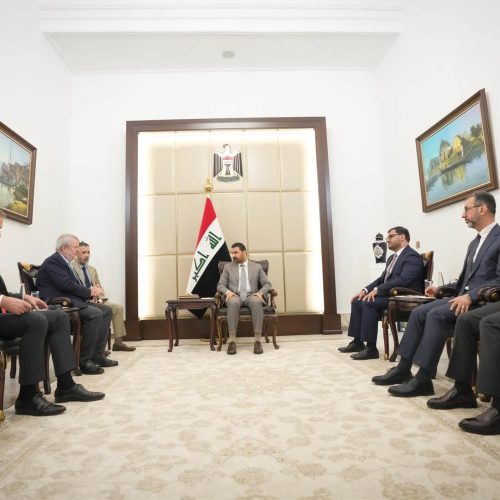 الزيدي: الحكومة تعمل على تنمية الريف ودعم وتطوير القطاعين الزراعي والخاص