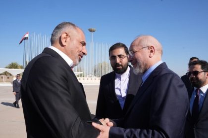رئيس مجلس الشورى الإيراني يصل بغداد