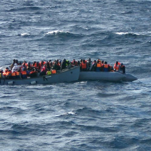 العراق يعتزم إعادة (36) مهاجراً عراقياً دخلوا ليبيا بشكل غير شرعي