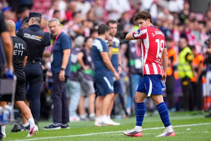 وكيل ألفاريز يهاجم أتلتيكو مدريد: لا تسأل الكاذب أبدا لماذا كذب
