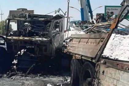 مرور أربيل: أربع وفيات وعدد من الجرحى في حادث اصطدام شاحنة بـ8 سيارات