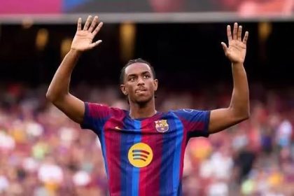 بالدي يخطر برشلونة بقراره: أرغب بالبقاء في النادي